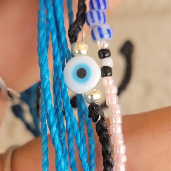 NWT Pura Vida July 2022 monthly bracelet pack stack Ibiza Dreams New with tag - Picture 15 of 17